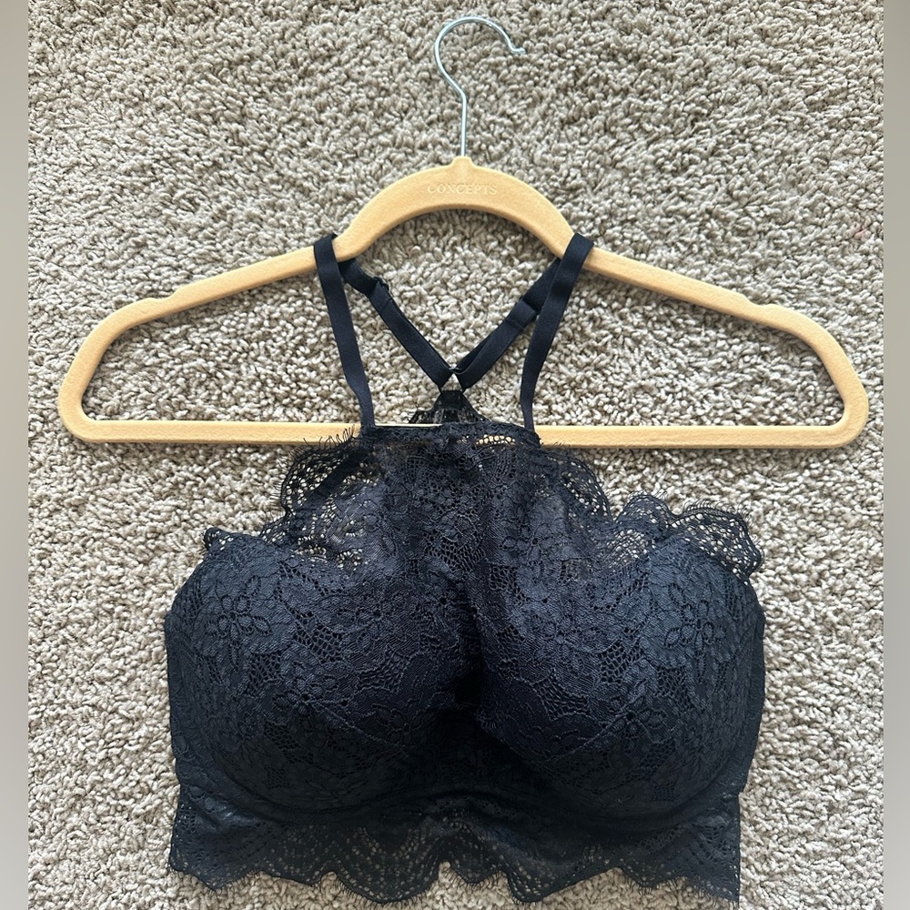PINK Victoria’s Secret Lace Halter Push-Up Bralette Size Small